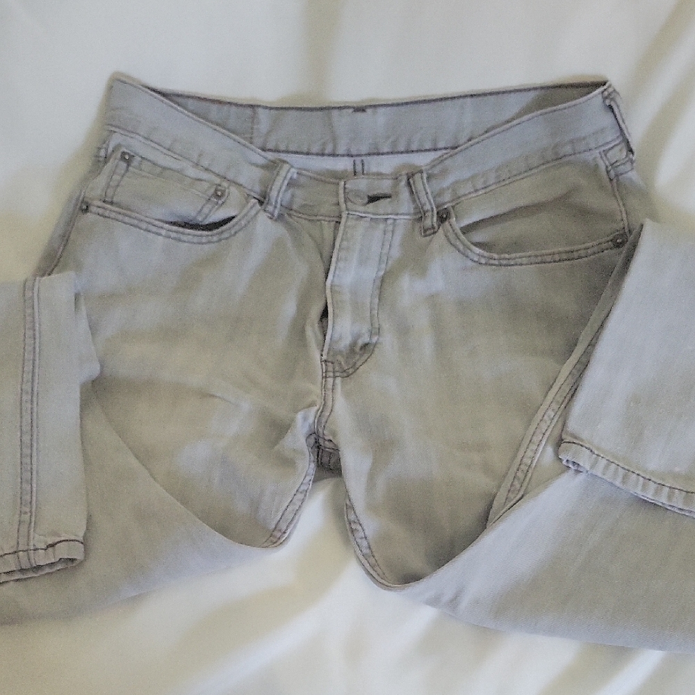Levi's Slim Jeans in Light Gray
